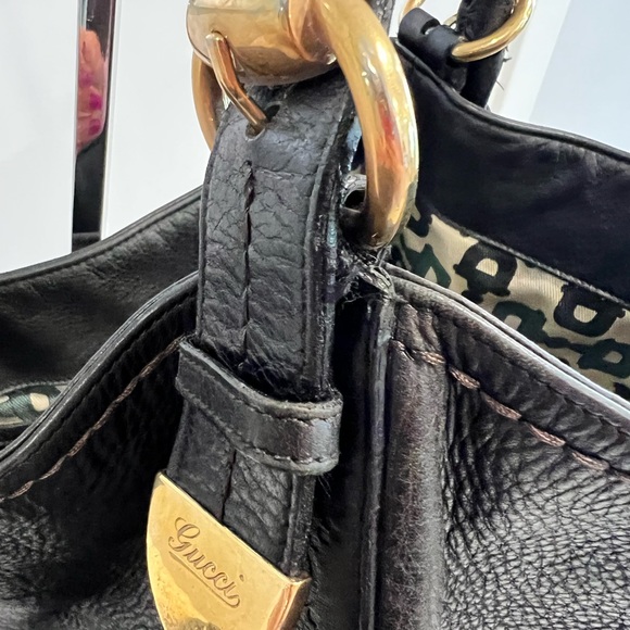 💯 Pre-loved Gucci Bucket Bag - Picture 8 of 10
